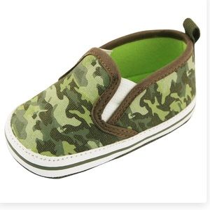 Rising star camo baby slip on crib shoe camouflage